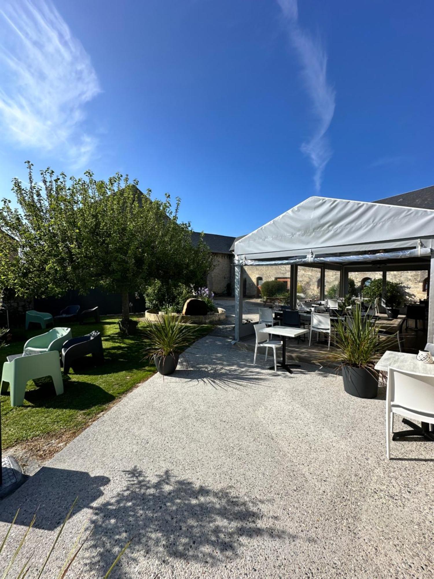 Hotel Restaurant Le Clos De L 'Ancien Pressoir Commes المظهر الخارجي الصورة