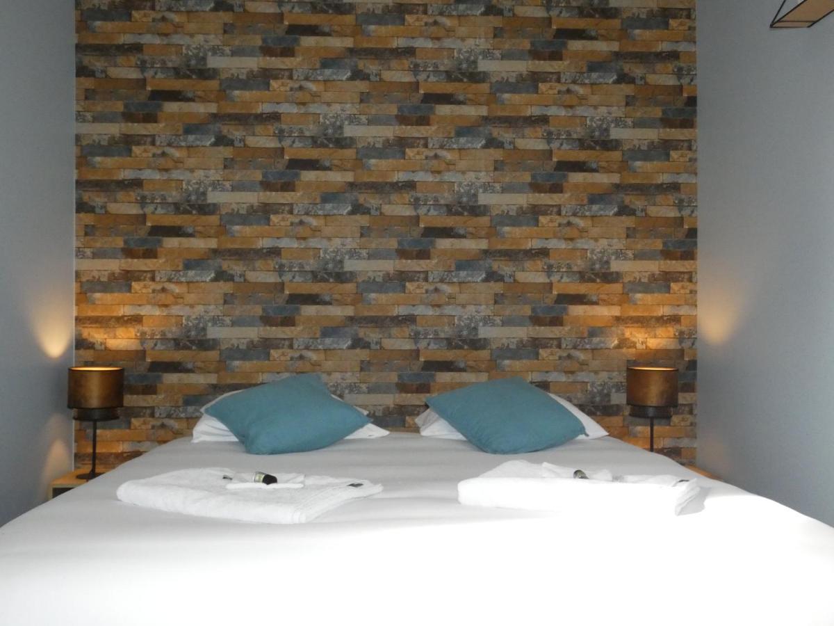Hotel Restaurant Le Clos De L 'Ancien Pressoir Commes المظهر الخارجي الصورة